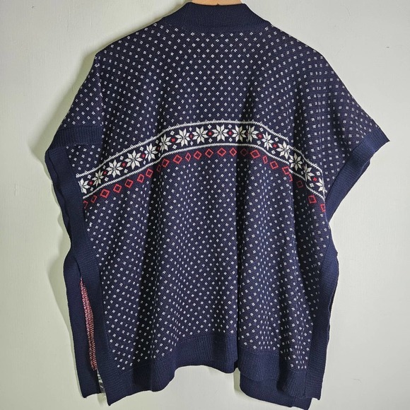 NEW Draper James Fair Isle Cape Poncho Sweater XS/S Nassau‎ Navy Blue Red NWT - Picture 7 of 10